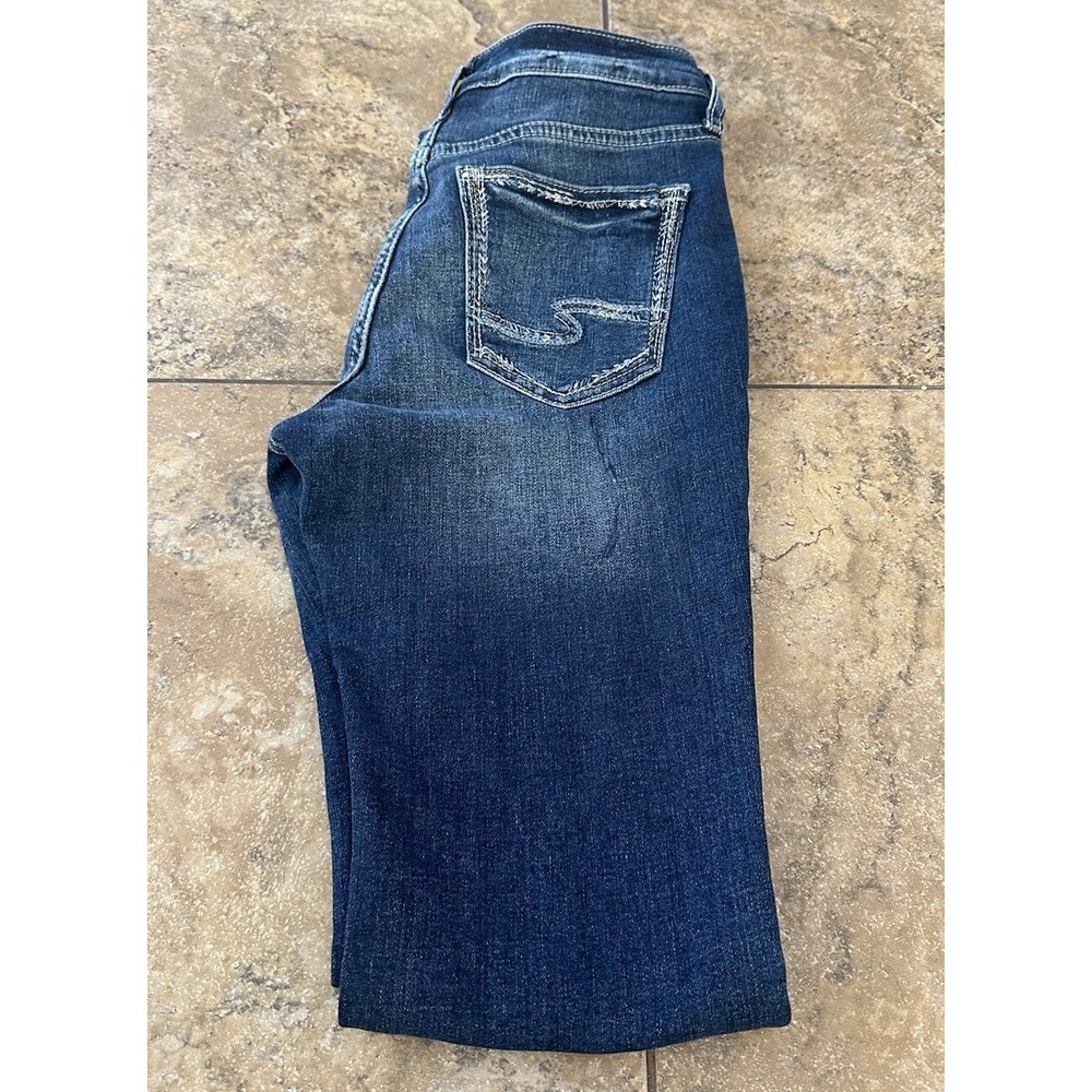 Silver Suki Straight  Women's Jeans Size 27X33 Fit 28X 32